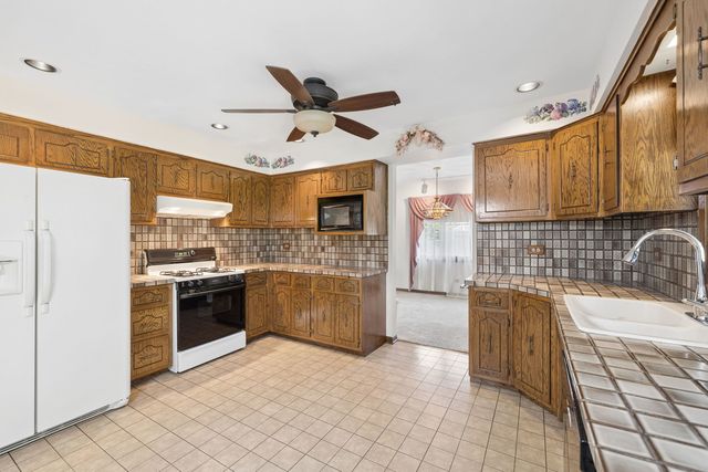 13049 Finch Court, Homer Glen, IL 60491