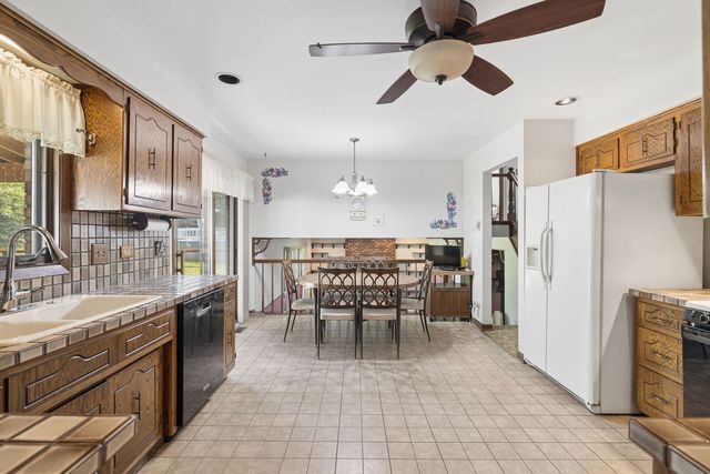 13049 Finch Court, Homer Glen, IL 60491