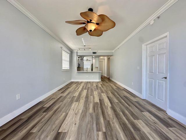27 Royal Palm Way 406, Boca Raton, FL 33432