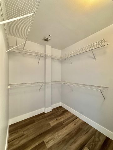 27 Royal Palm Way 406, Boca Raton, FL 33432
