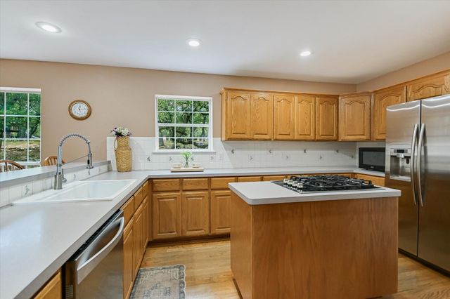 401 N RAINBOW RANCH RD, Wimberley, TX 78676