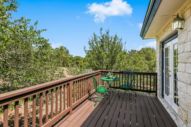 401 N RAINBOW RANCH RD, Wimberley, TX 78676