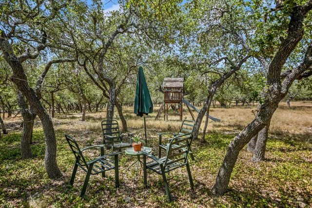 401 N RAINBOW RANCH RD, Wimberley, TX 78676