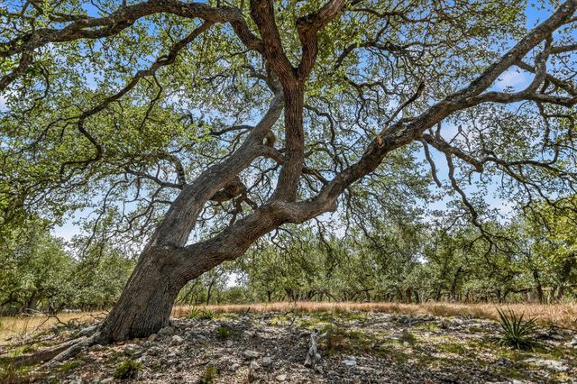 401 N RAINBOW RANCH RD, Wimberley, TX 78676