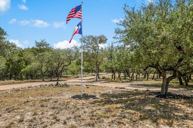 401 N RAINBOW RANCH RD, Wimberley, TX 78676