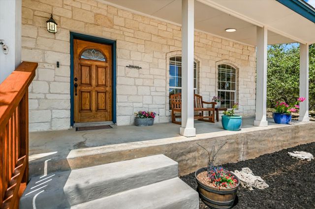 401 N RAINBOW RANCH RD, Wimberley, TX 78676