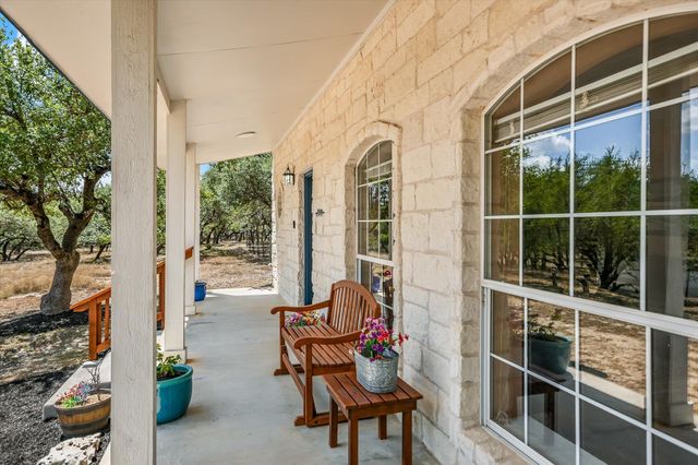 401 N RAINBOW RANCH RD, Wimberley, TX 78676