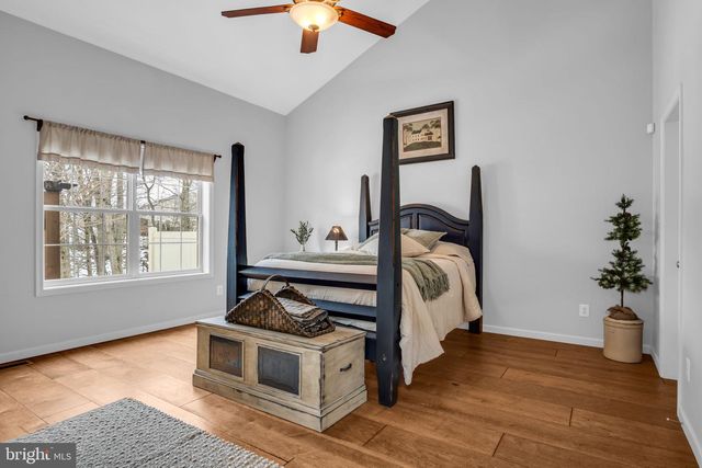 8 GLENN VW, Carlisle, PA 17013