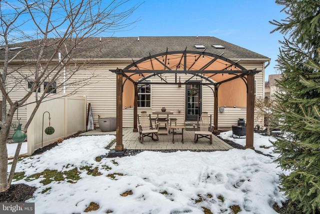 8 GLENN VW, Carlisle, PA 17013