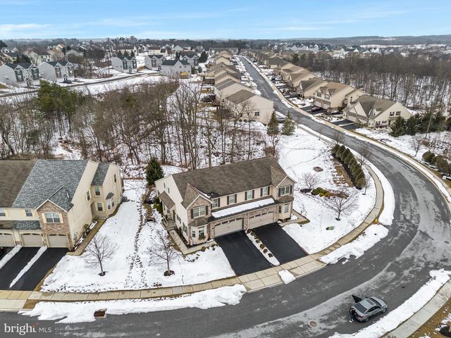 8 GLENN VW, Carlisle, PA 17013