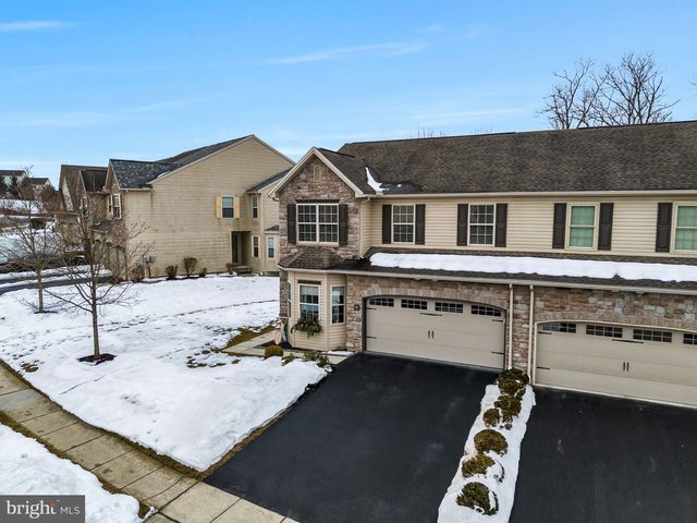 8 GLENN VW, Carlisle, PA 17013