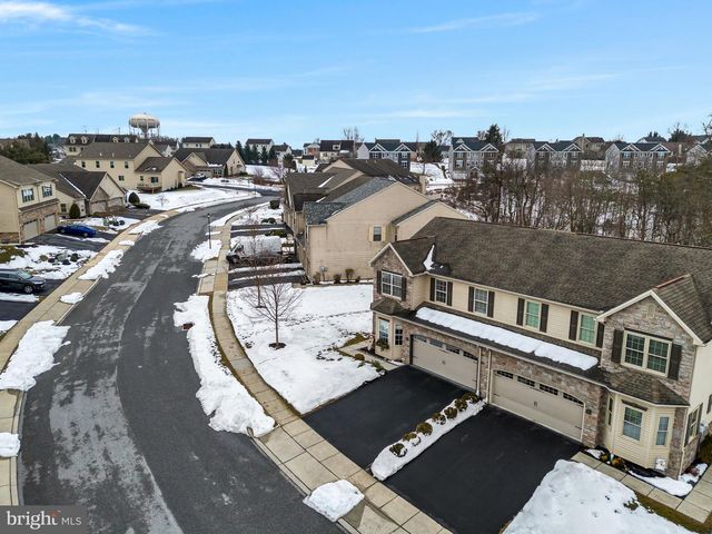 8 GLENN VW, Carlisle, PA 17013