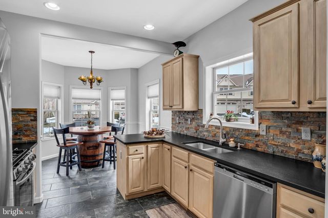 8 GLENN VW, Carlisle, PA 17013