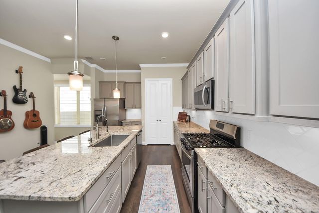 1407 Adell Rose Lane, Houston, TX 77043