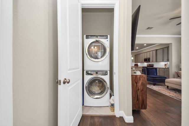 1407 Adell Rose Lane, Houston, TX 77043