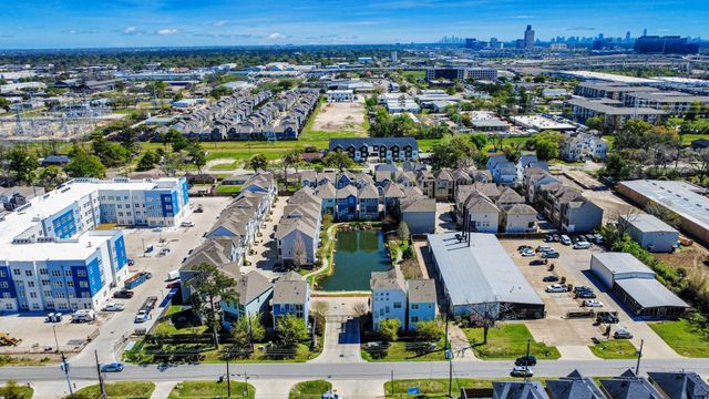 1407 Adell Rose Lane, Houston, TX 77043