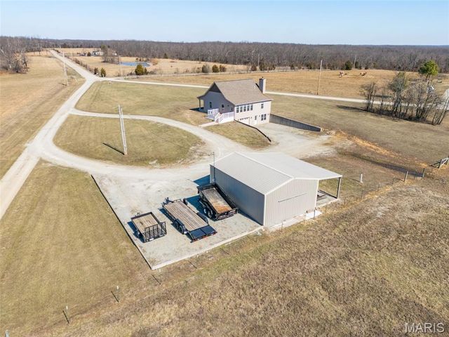 110 Crossover Ridge Road, Fredericktown, MO 63645
