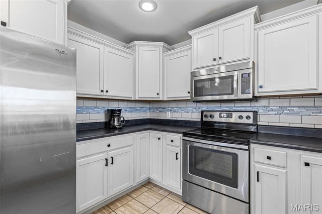 110 Crossover Ridge Road, Fredericktown, MO 63645