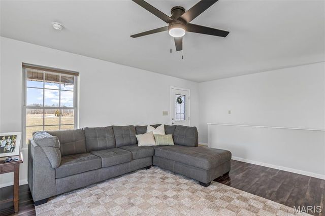 110 Crossover Ridge Road, Fredericktown, MO 63645