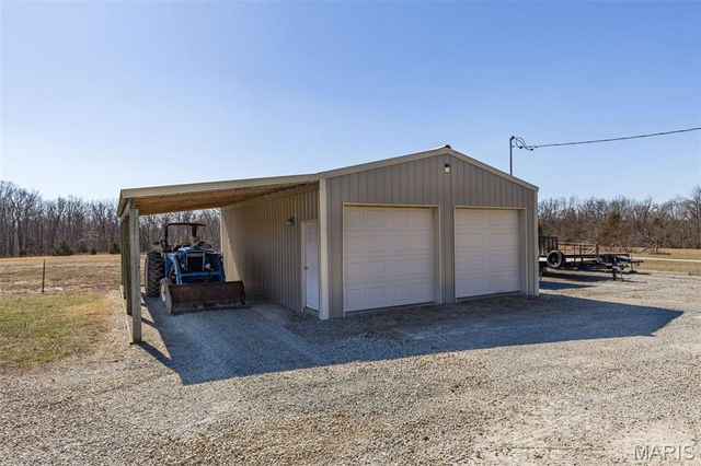 110 Crossover Ridge Road, Fredericktown, MO 63645