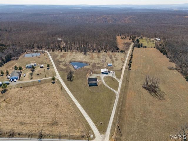 110 Crossover Ridge Road, Fredericktown, MO 63645