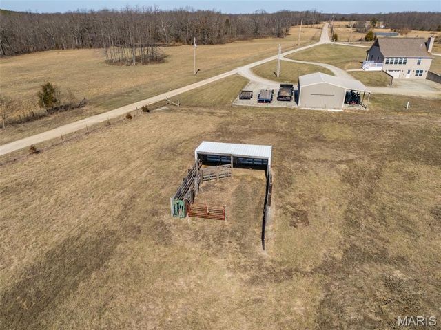 110 Crossover Ridge Road, Fredericktown, MO 63645