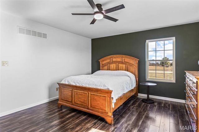 110 Crossover Ridge Road, Fredericktown, MO 63645