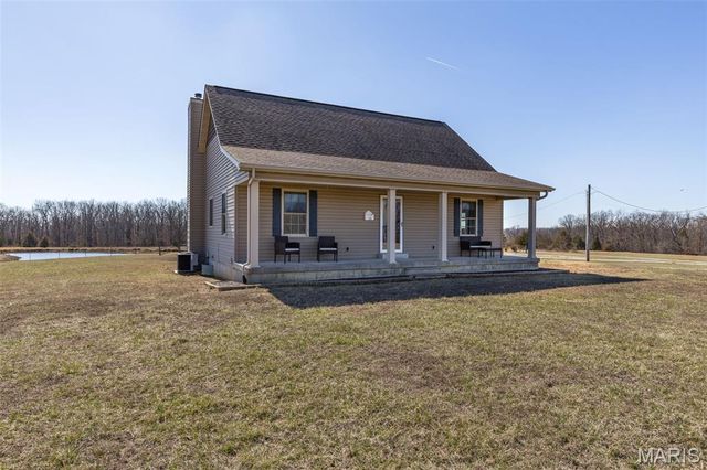 110 Crossover Ridge Road, Fredericktown, MO 63645