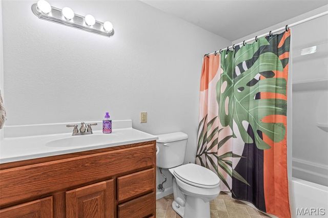 110 Crossover Ridge Road, Fredericktown, MO 63645