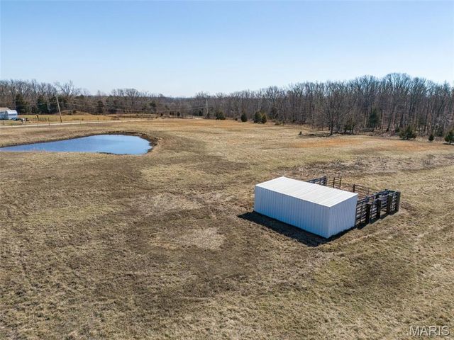 110 Crossover Ridge Road, Fredericktown, MO 63645