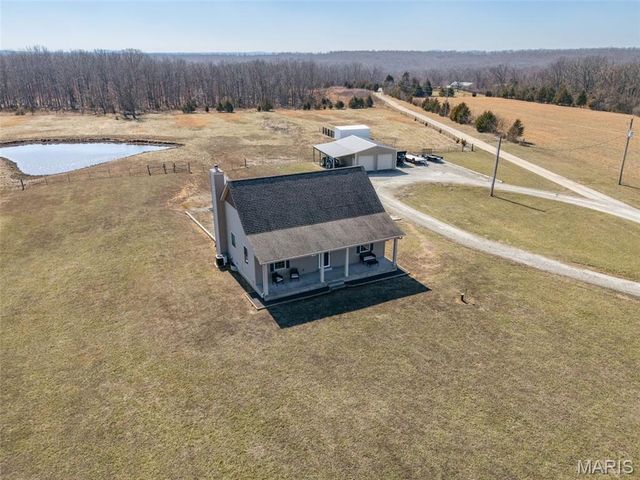 110 Crossover Ridge Road, Fredericktown, MO 63645