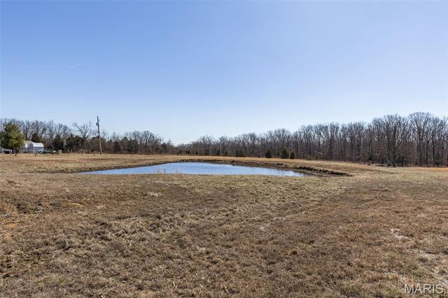 110 Crossover Ridge Road, Fredericktown, MO 63645