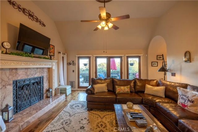 26335 Walnut Hills Drive, Lake Arrowhead, CA 92352