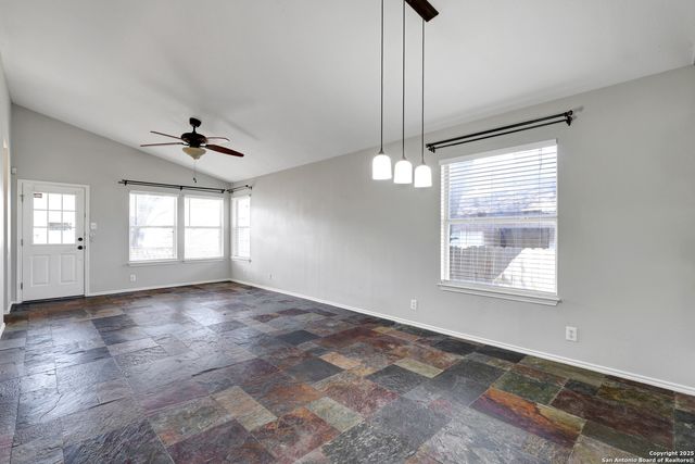 9406 SWANS XING, San Antonio, TX 78250