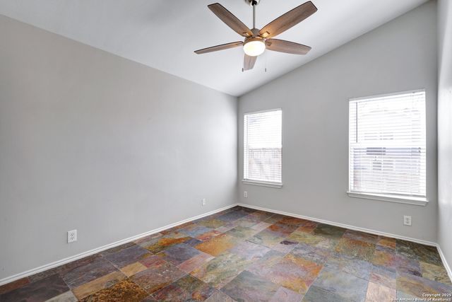 9406 SWANS XING, San Antonio, TX 78250