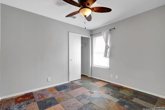 9406 SWANS XING, San Antonio, TX 78250