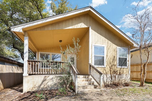 9406 SWANS XING, San Antonio, TX 78250