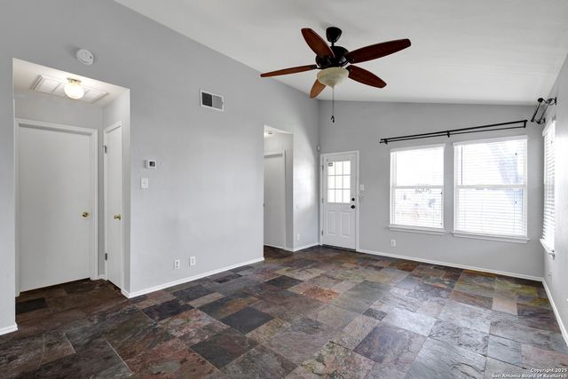 9406 SWANS XING, San Antonio, TX 78250