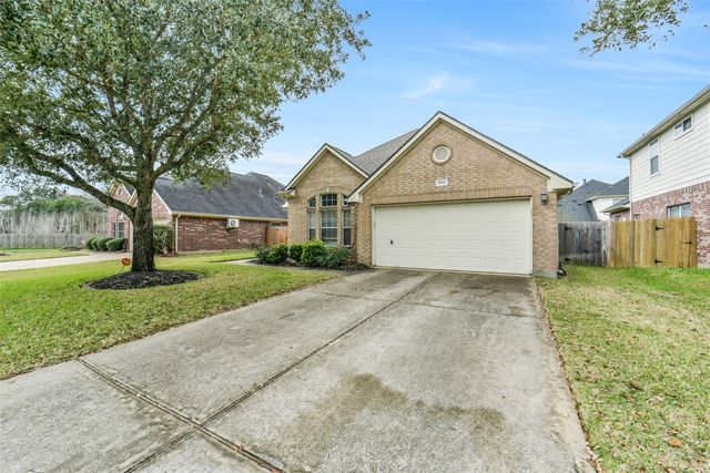 2612 Sun Flare Lane, Pearland, TX 77584