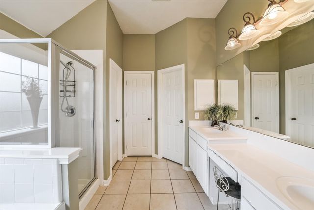 2612 Sun Flare Lane, Pearland, TX 77584