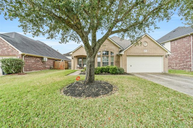 2612 Sun Flare Lane, Pearland, TX 77584