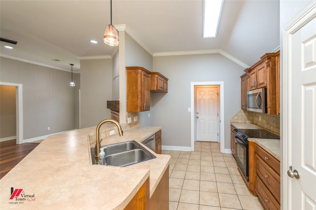 141 Satinwood Cir, Haughton, LA 71037