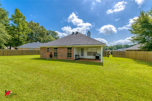 141 Satinwood Cir, Haughton, LA 71037