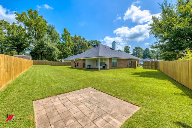 141 Satinwood Cir, Haughton, LA 71037