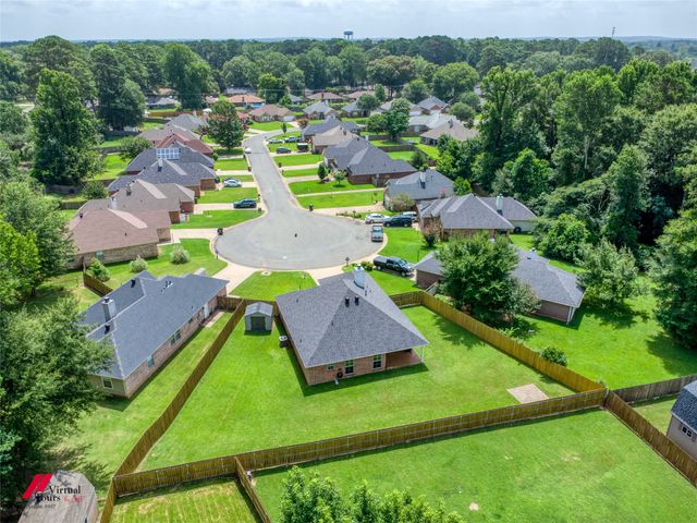 141 Satinwood Cir, Haughton, LA 71037