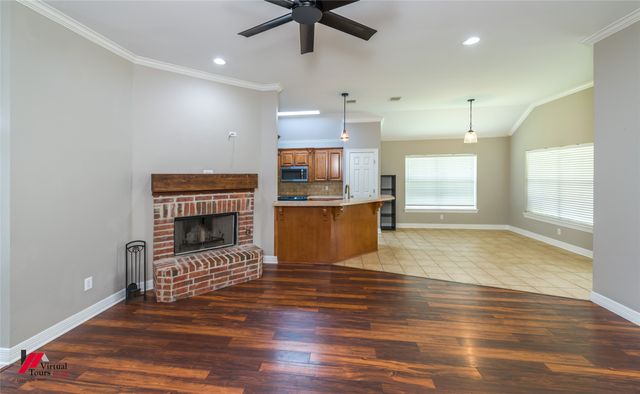 141 Satinwood Cir, Haughton, LA 71037