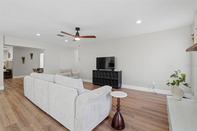 6145 MARY LYNN COURT, Orlando, FL 32807