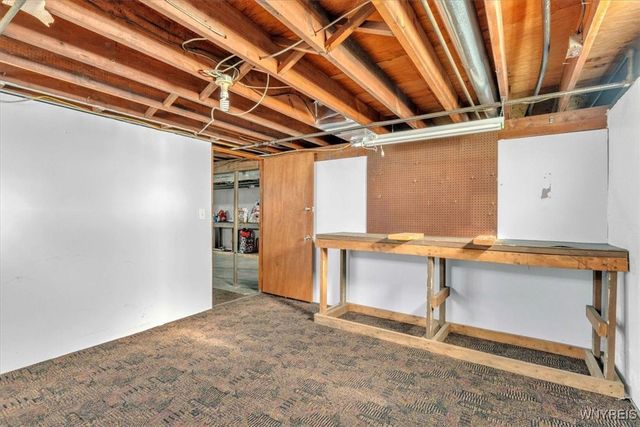 4567 Beach Ridge Road, Pendleton, NY 14094