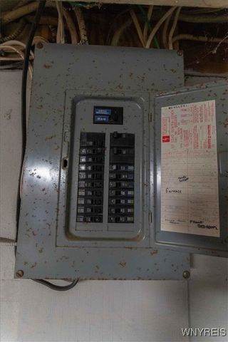 4567 Beach Ridge Road, Pendleton, NY 14094