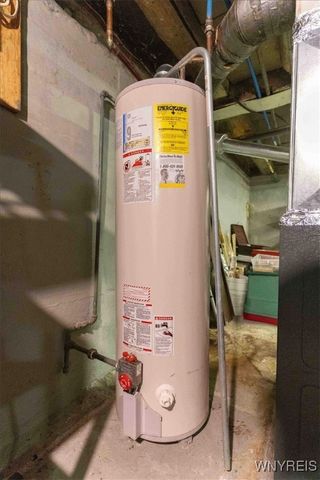 4567 Beach Ridge Road, Pendleton, NY 14094